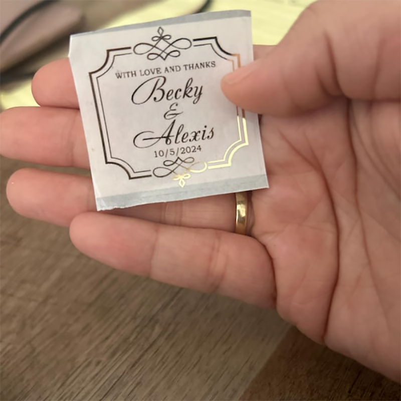 Bomboniere personalizzate in l - Personalised Candle Label recensione e prezzo