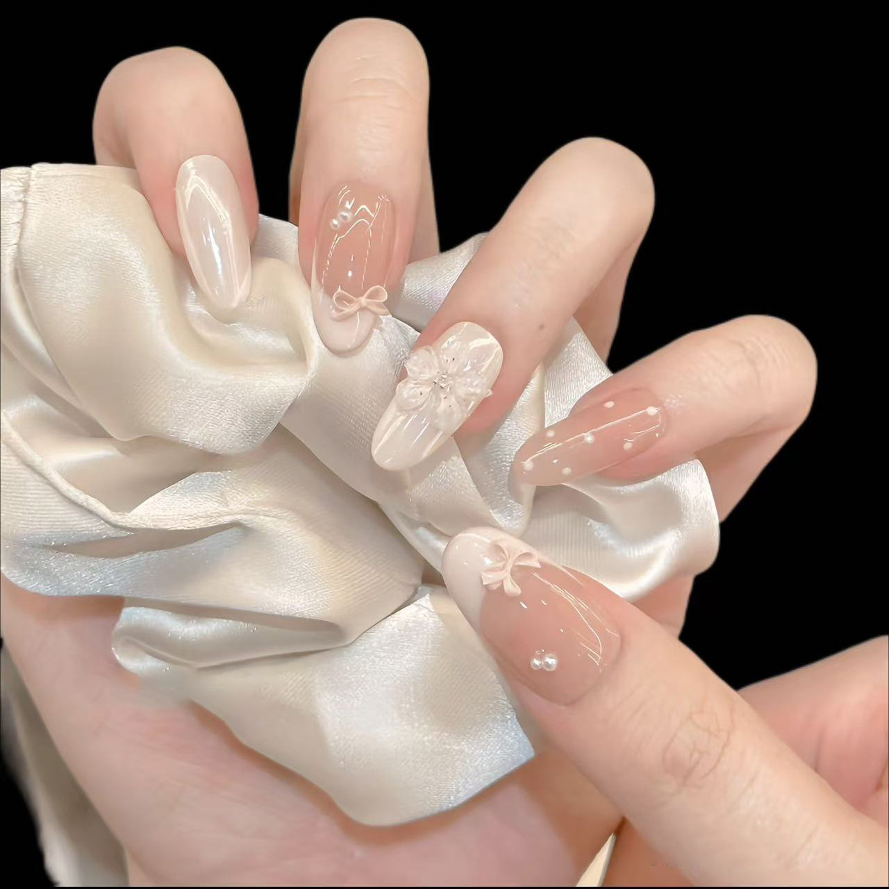 10 Pezzi Unghie Finte Nude Lat - Pressed Flower Art recensione e prezzo